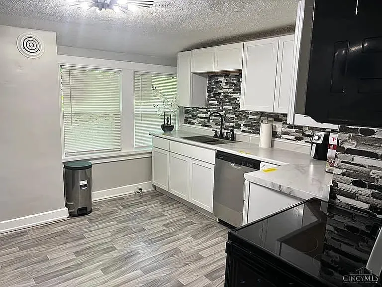 3428 Harvey Ave #3 — Photo 1