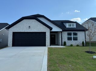 1075 Javier Dr, Springfield, TN 37172