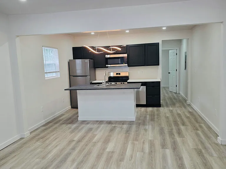 1005 Gum St #1 — Photo 1