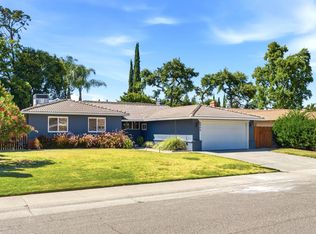 6860 Pocket Rd, Sacramento, CA 95831