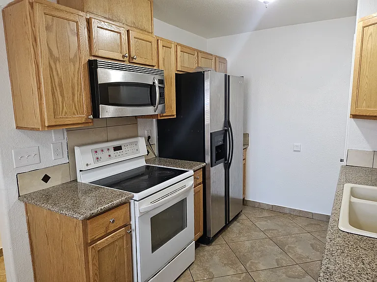 4003 E Moreland St #2 — Photo 9