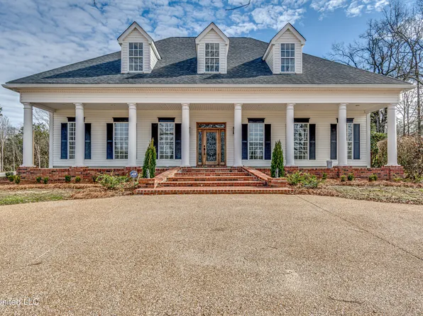 200 Cripple Creek Rd, Canton, MS 39046