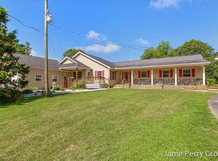 6727 N Crystal Rd, Vestaburg, MI 48891