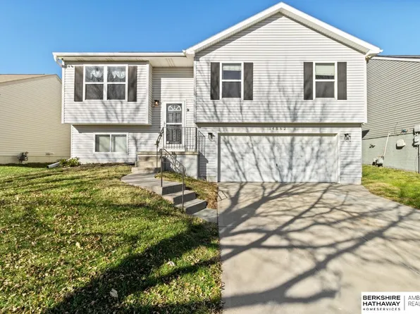 14562 Mormon St, Bennington, NE 68007