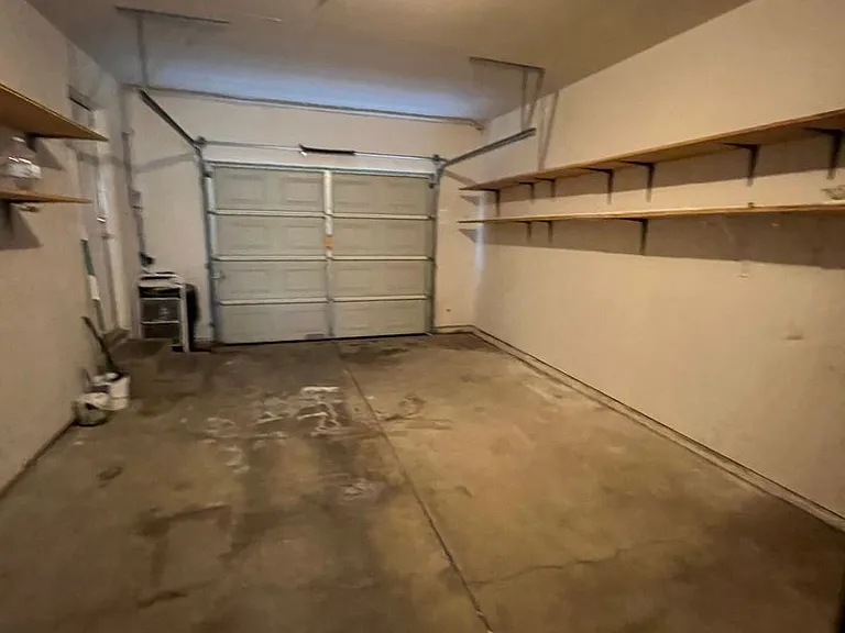 1417 Hall Ave — Photo 20