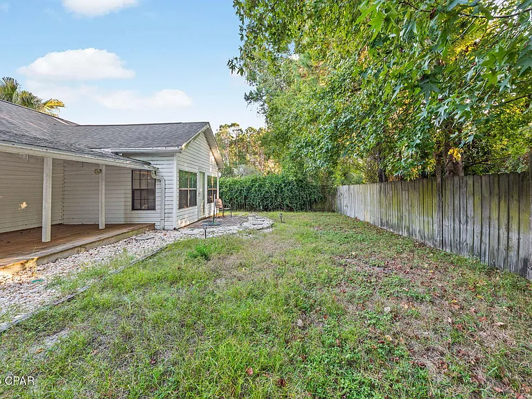 301 Fairway Blvd — Photo 7