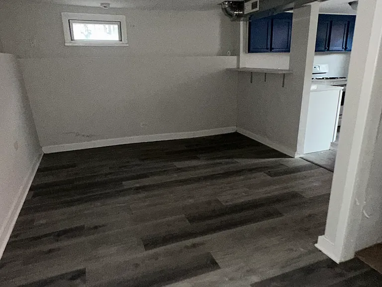 1631 S California Ave — Photo 15