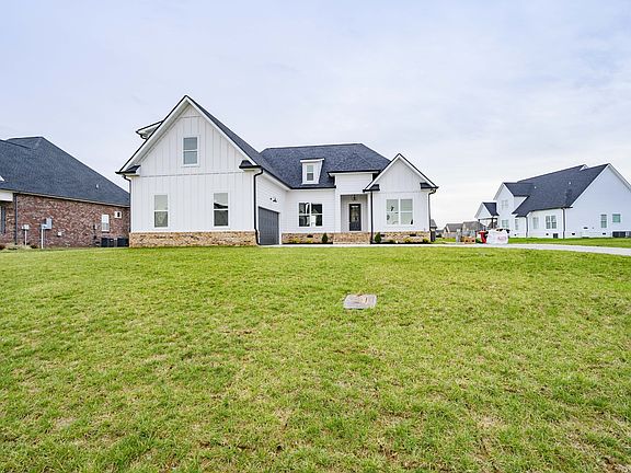 2nd image of 1525 Northside Dr