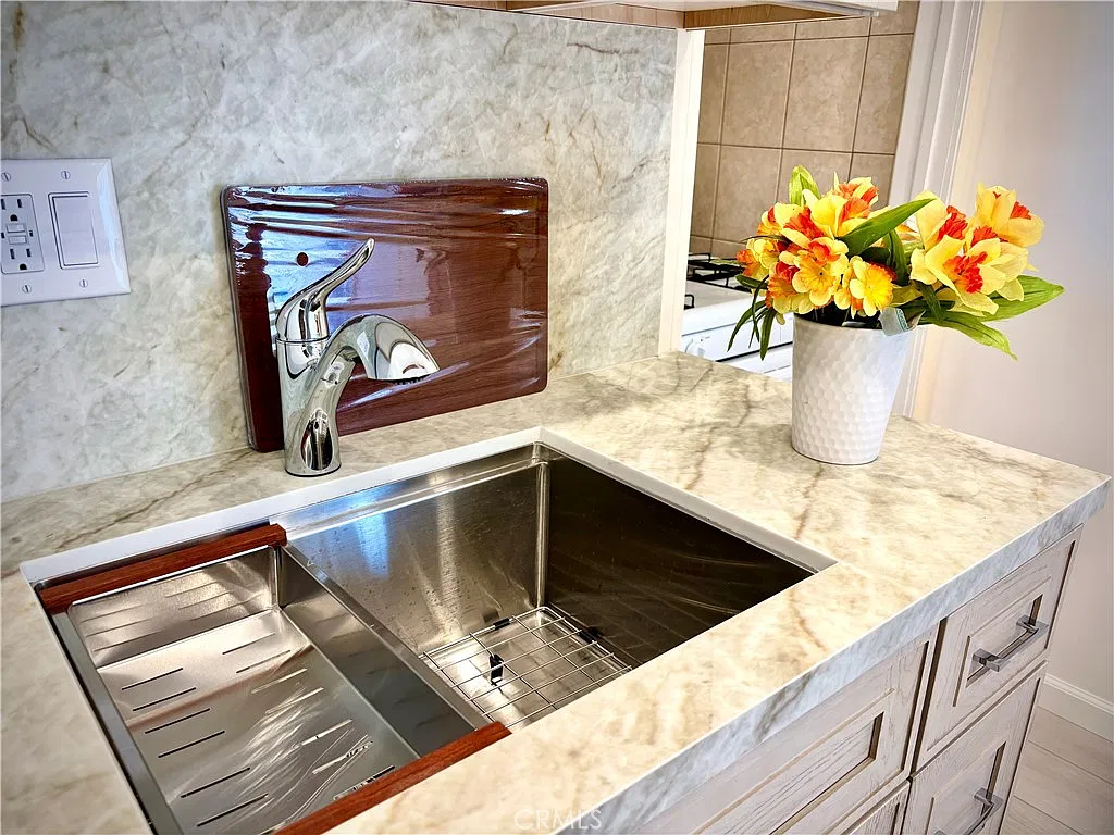 1 bed, 570 sqft, $1,850 — Photo 3