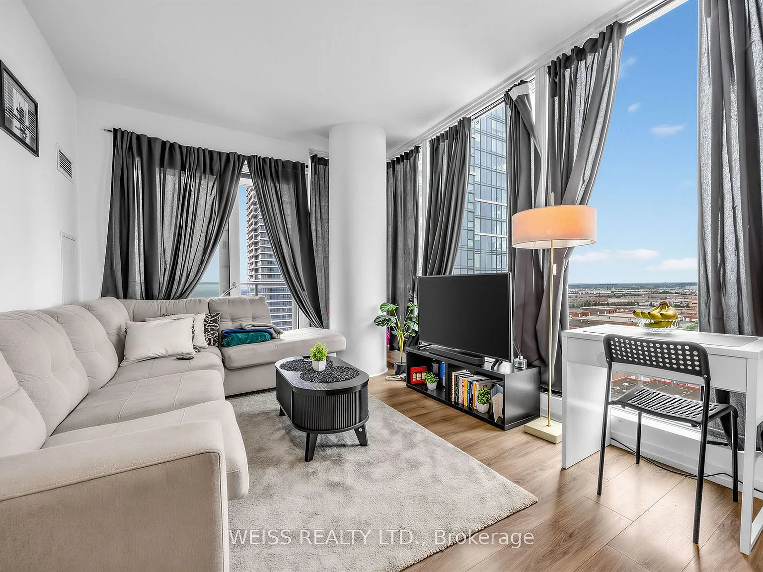 2 bed, $2,600 — Photo 2