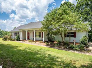 104 Taxiway Ave, Easley, SC 29640