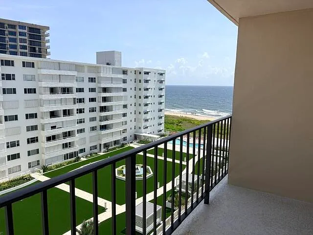 1900 S Ocean Blvd #7J — Photo 4