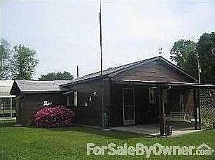 Garage/Workshop/Storage : Fantastic workshop! Fellas don't miss out on this!