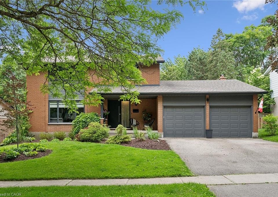 1st image of 40 Walnut Dr