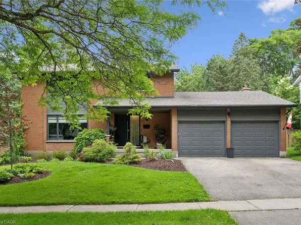 40 Walnut Dr, Guelph, ON N1E 4B3