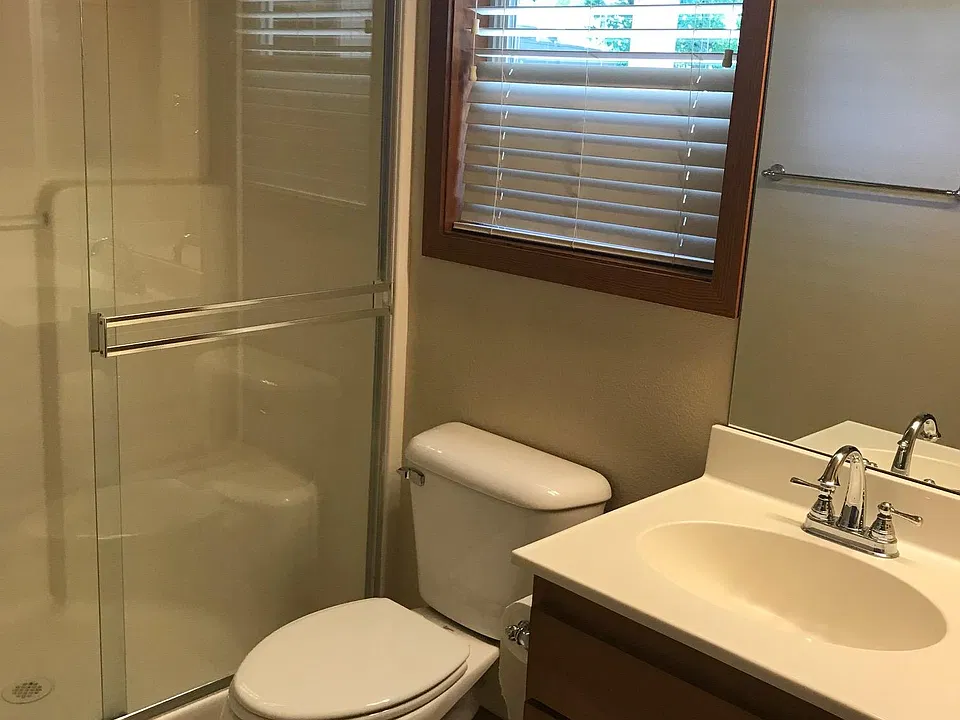 Main level primary ensuite
