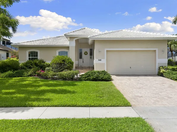 949 Spruce Ave, Marco Island, FL 34145