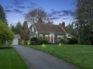 21 Topfield Rd, Danbury, CT 06811