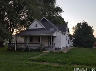903 W 7th St, Staunton, IL 62088