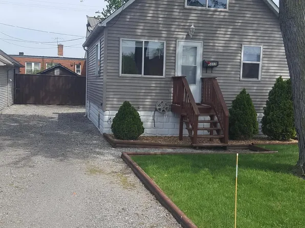 5017 Trankle Ct, Hammond, IN 46327