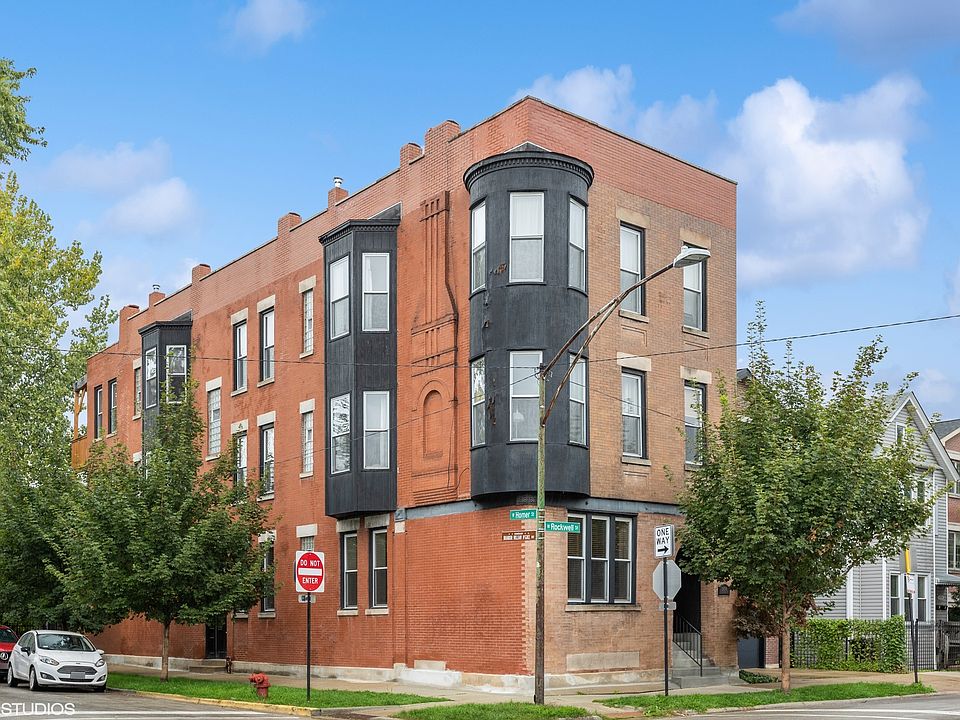 1st image of 1934 N Rockwell St APT 1R