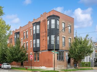 1934 N Rockwell St APT 1R, Chicago, IL 60647