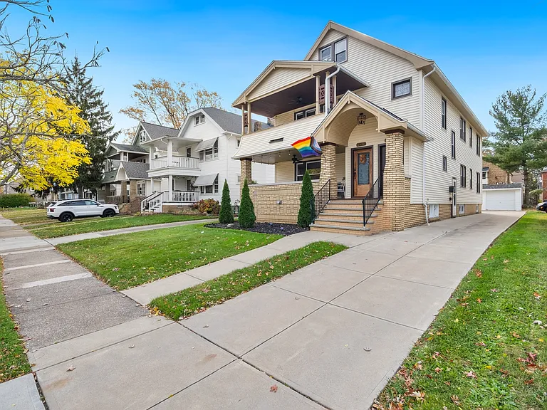 14521 Garfield Ave #2 — Photo 25