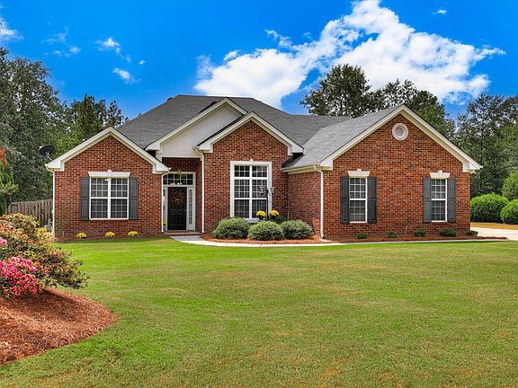 3rd image of 729 Wythe Dr