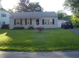 43 Pinecrest Rd, Whitesboro, NY 13492