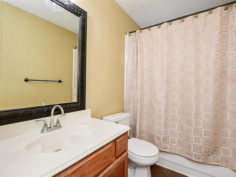22823 Williamschase Dr — Photo 16