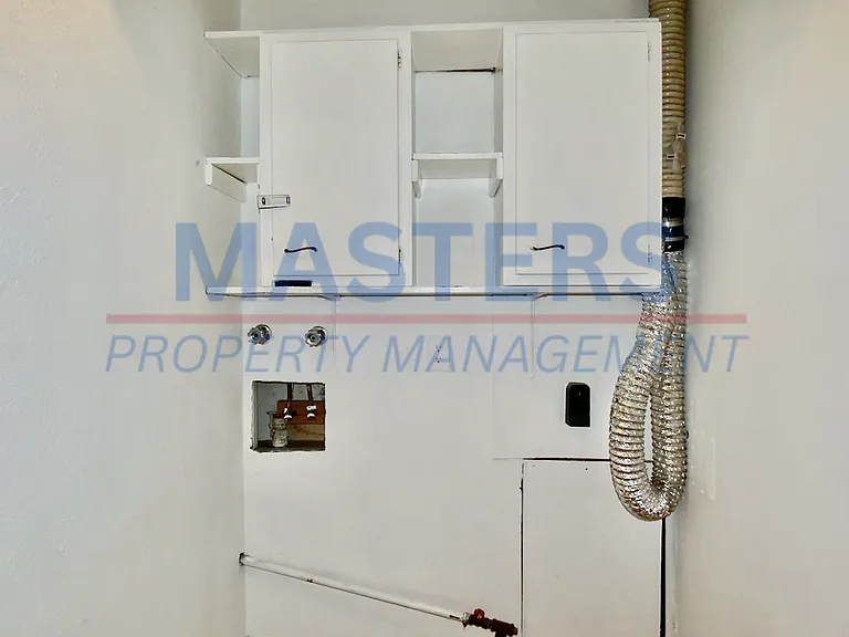 3907 Donegal Ln — Photo 12