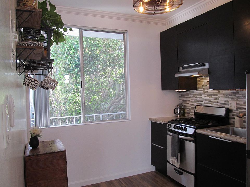 1st image of 55 Navy St APT 208