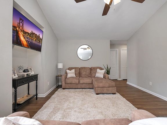 4th image of 1564 Sprucewood Trl