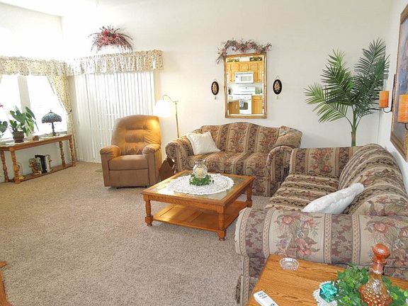 4th image of 20 Rollingwood Dr Spc 217
