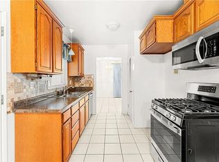 116 E Campus View Dr, Riverside, CA 92507