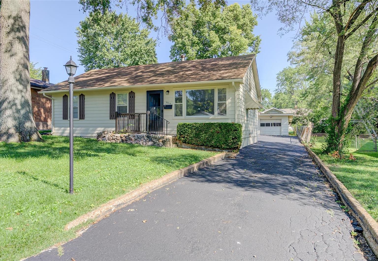 9215 Bobb Ave, Saint Louis, MO 63114 Zillow
