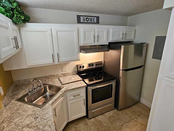 3rd image of 205 Foxtail Dr APT H3