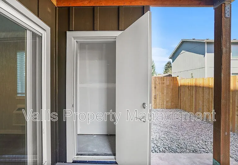 4374 Fisher Rd NE #204 — Photo 31