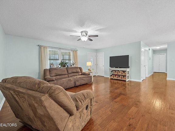 5th image of 513 Hardin Rd