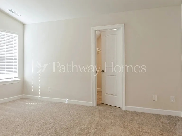 2327 Alberto Dr — Photo 12