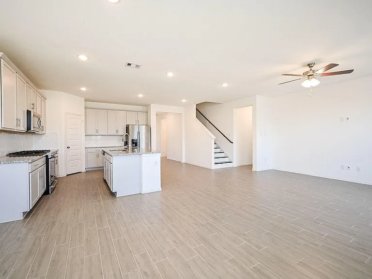 5706 Embracement Ln — Photo 11