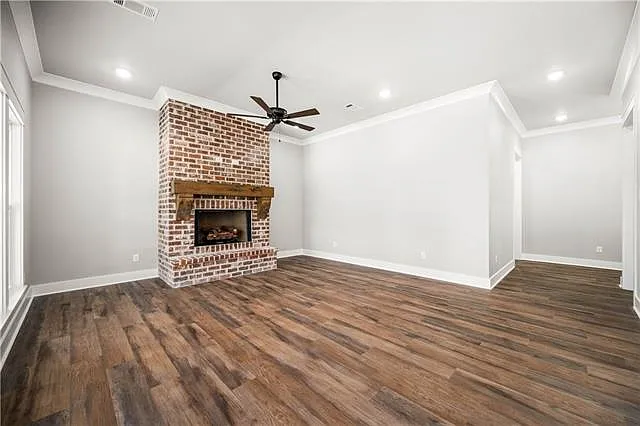 537 Feliciana Dr — Photo 11