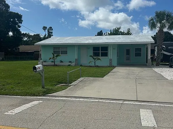 4519 Brooksdale Dr, Sarasota, FL 34232