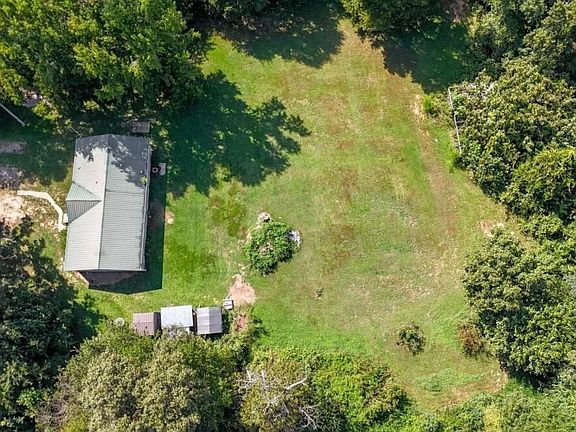 2nd image of 4382 Dews Pond Rd SE