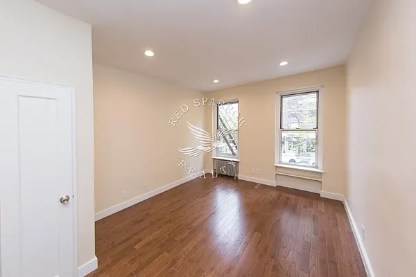 Rented by Red Sparrow Realty Group | media 14