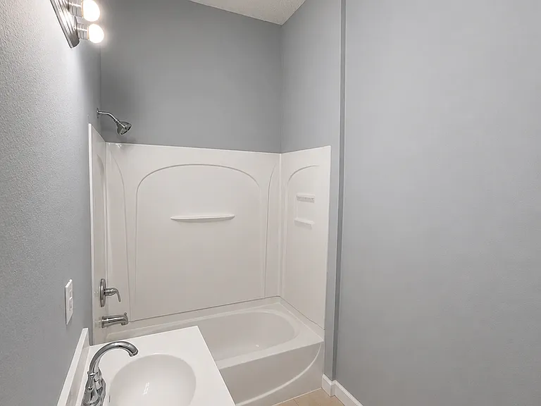 4620 Michigan Ave — Photo 7
