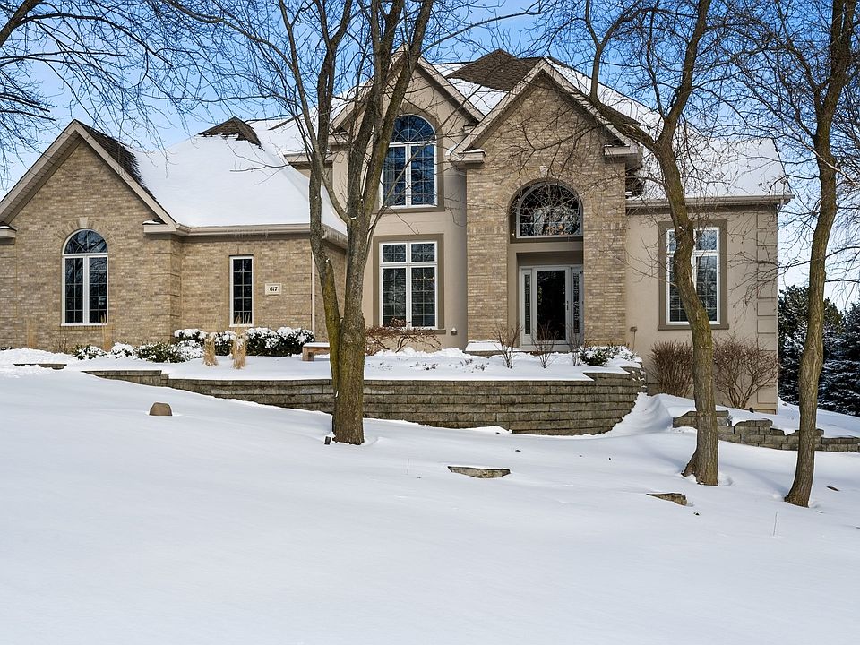 1st image of 617 Hidden Creek Dr