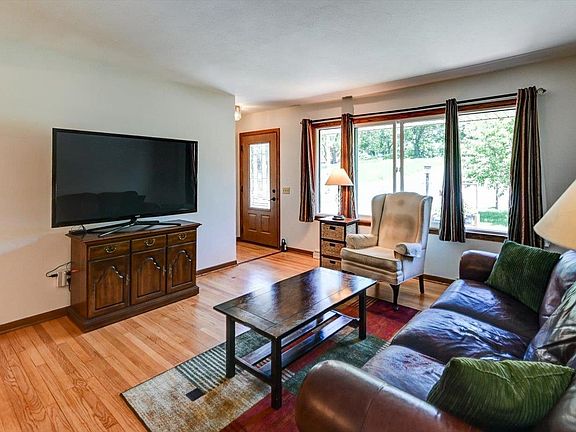 5th image of 6213 Midwood Ave