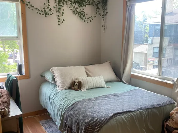 1012 8th St SE #201, Minneapolis, MN 55414