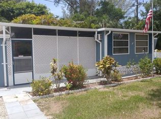 12215 Hibiscus Dr, Fort Myers, FL 33908